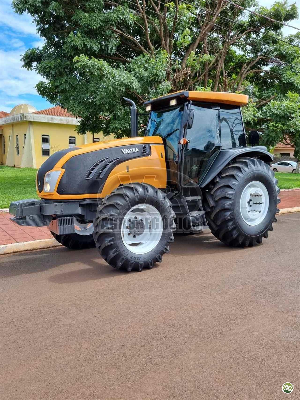 TRATOR VALTRA VALTRA BM 125 Tração 4x4 VR Agronegócios ARAXA MINAS GERAIS MG